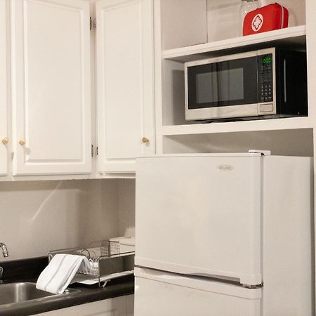 Heart Of Mtr For Memorable Experience 7Minmetro 2 Backyard Fully Equipped Villa Montreal Luaran gambar